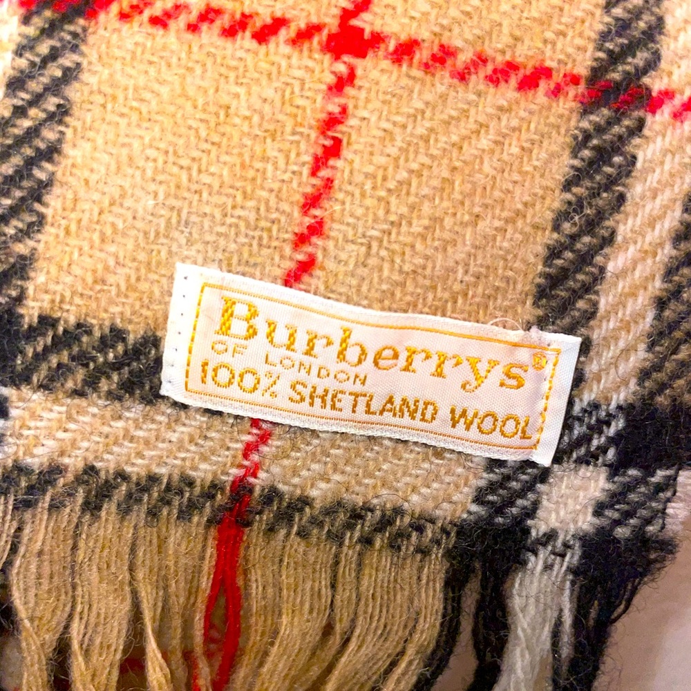 Burberry Scarf .
